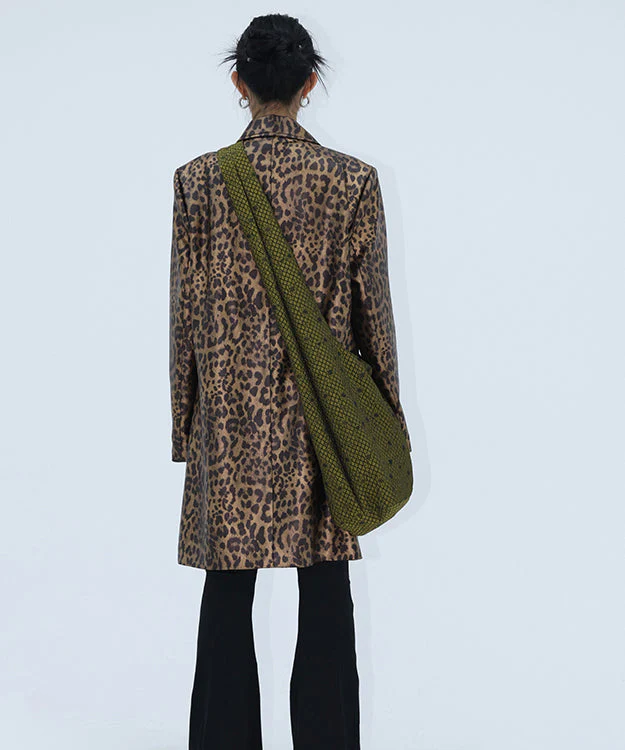 American Large Capacity Embroidery Messenger Bag - Image 4