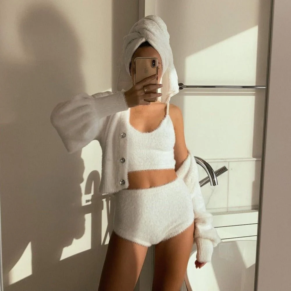 Ashley'S Pick Mink Cashmere 3-Piece Set - Image 2