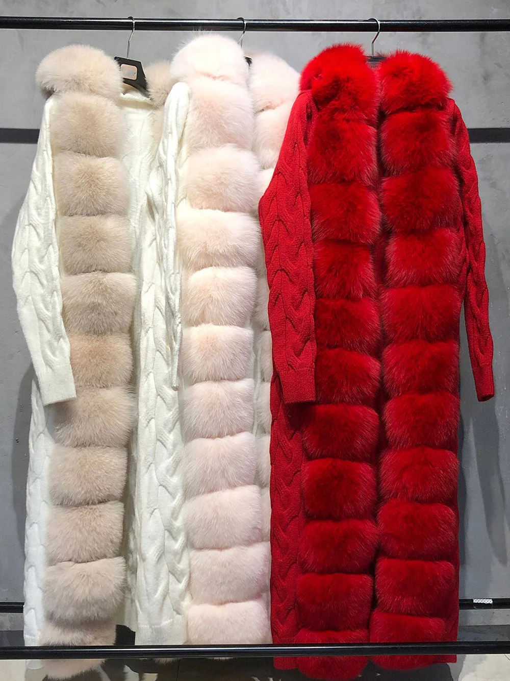 CAVO Fur-Trimmed Cashmere Cable-Knit Cardigan - Image 9