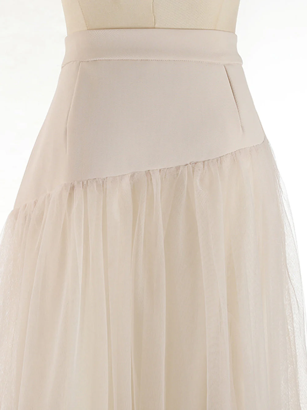 FETTEL Skirt in Apricot - Image 13
