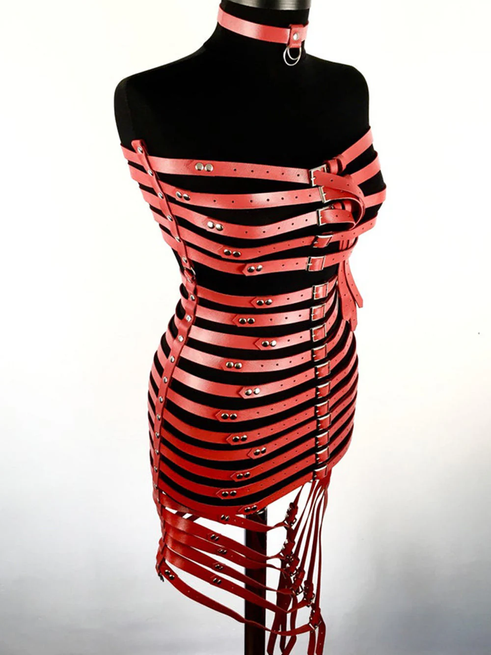 FIBBIA Buckle Belts Dress in Red - Image 4
