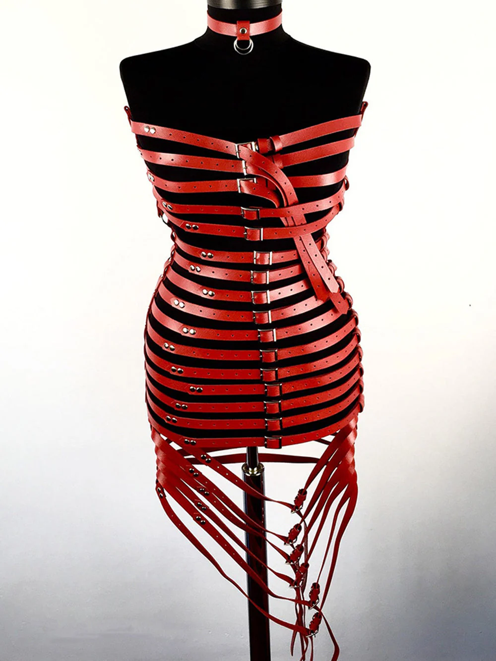 FIBBIA Buckle Belts Dress in Red - Image 9