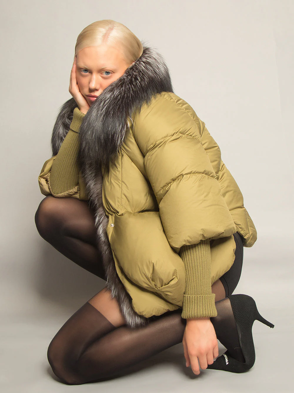 Fur Trim Puffer Jacket in Khaki & Gray - Image 6