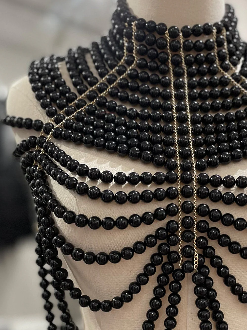 GATSBY Pearls Shawl - Image 10