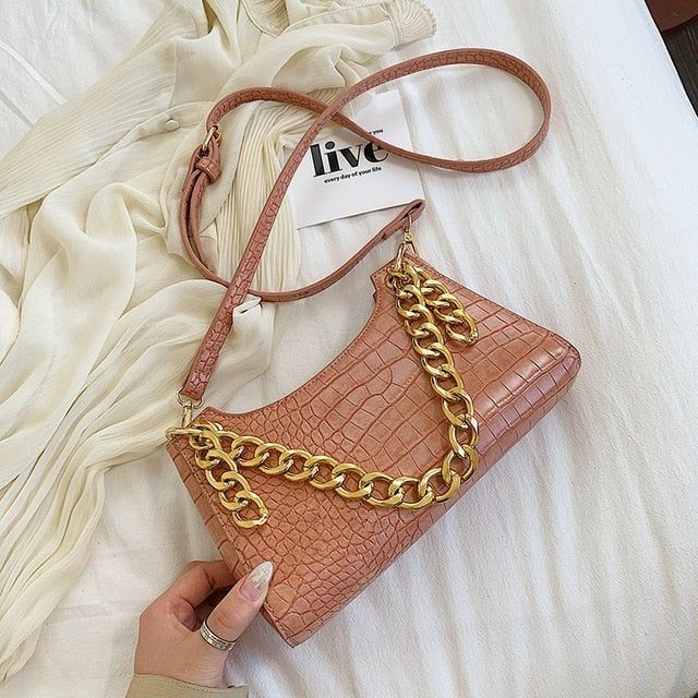 Hanna Chain Crossbody Bag - Image 16