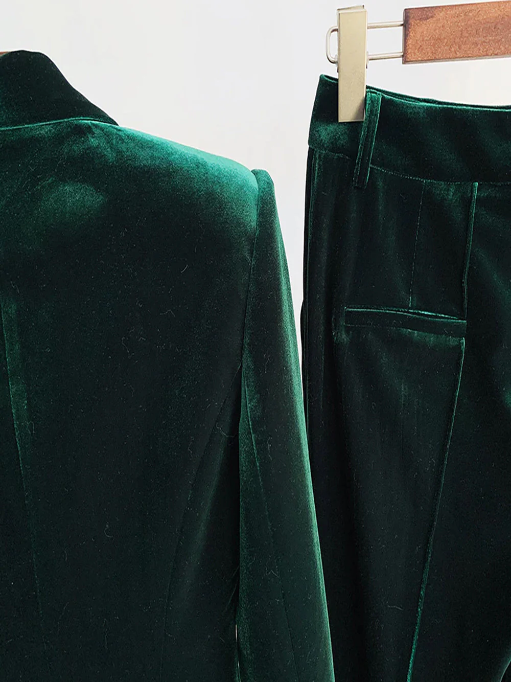 HINIYA Velvet Blazer & Flared Pants Set in Green - Image 16