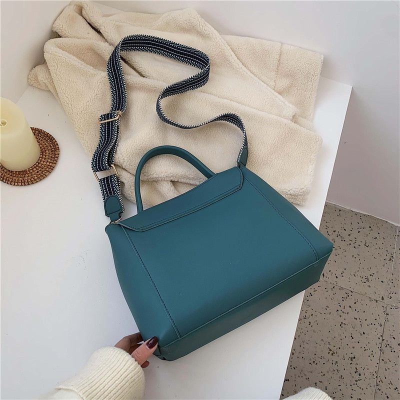 Jaline Faux Leather Shoulder Bag - Image 12