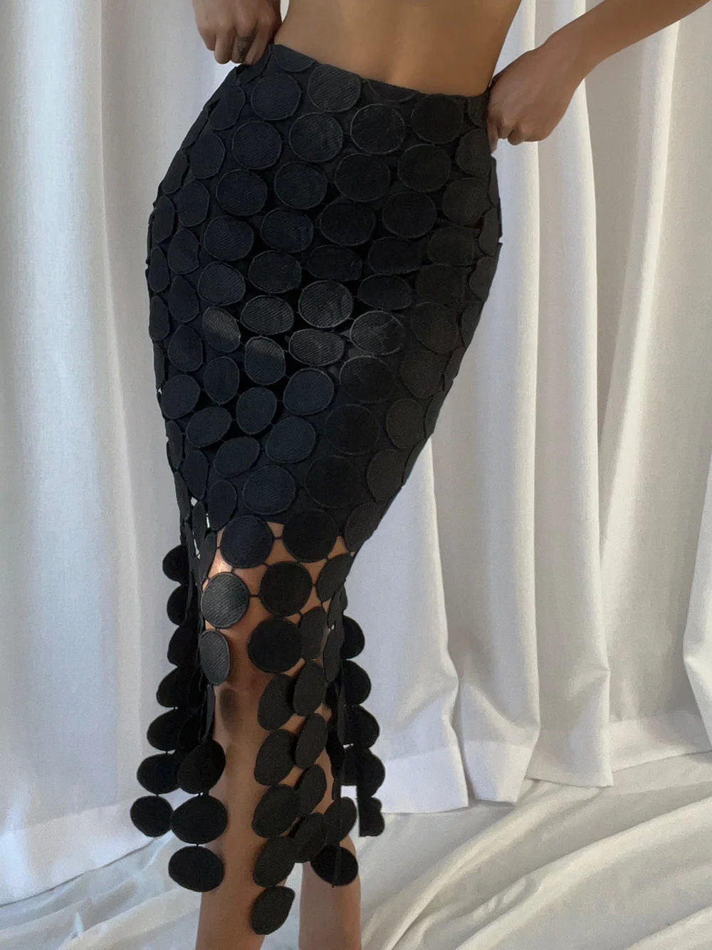 OKE Skirt in Black - Image 3