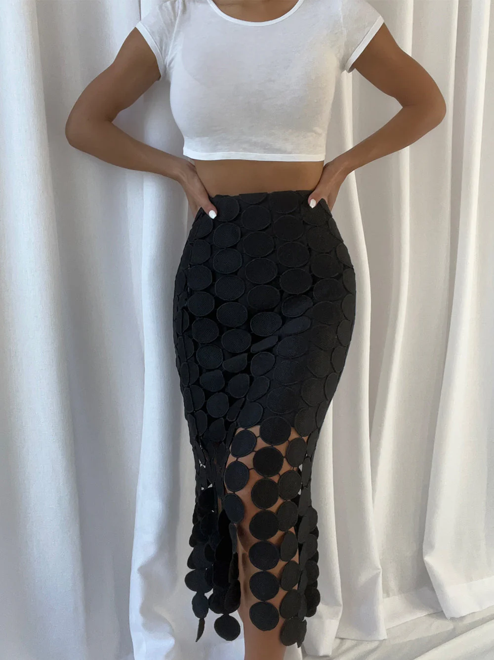 OKE Skirt in Black - Image 4