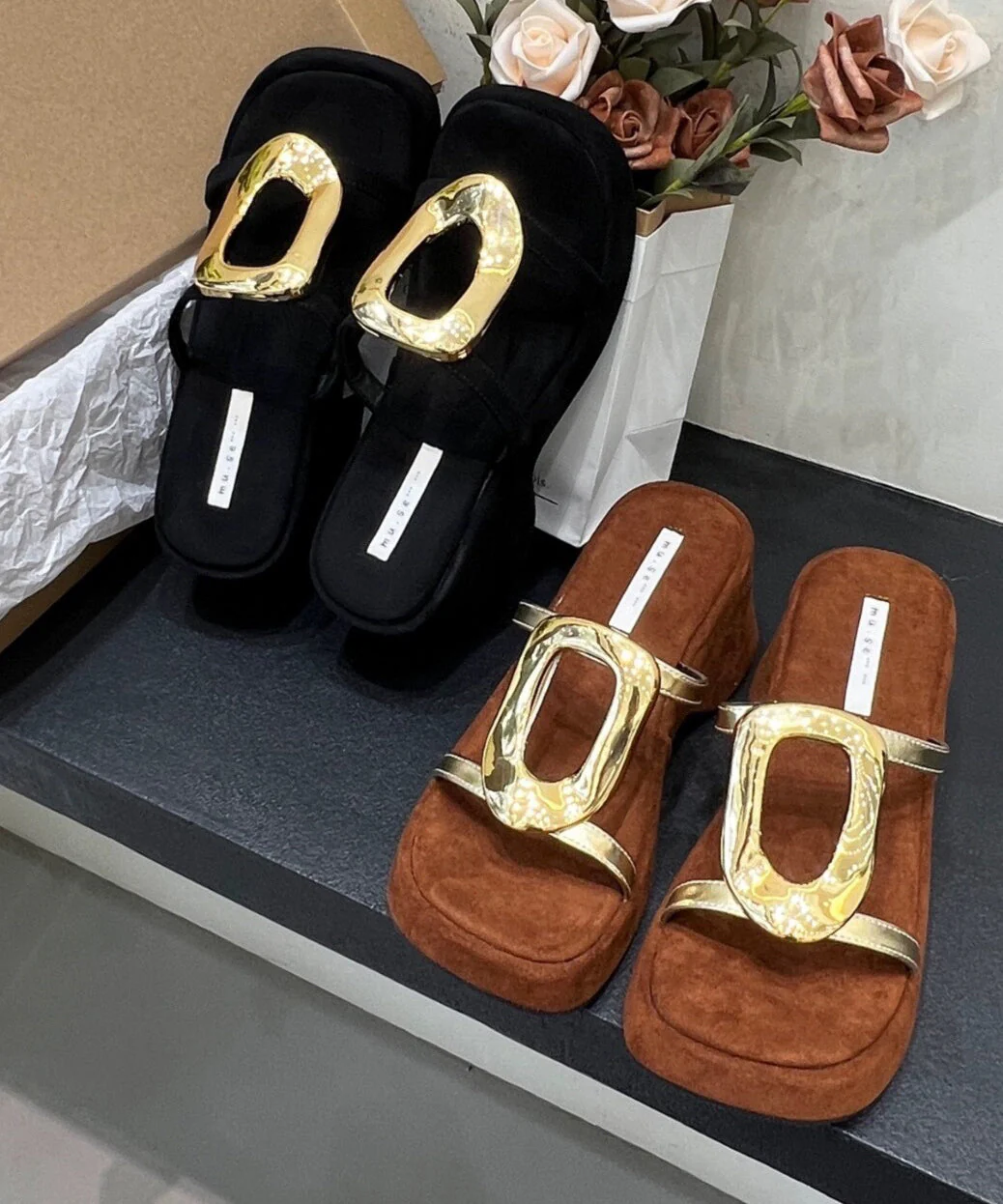 Original Design Black Sequined Splicing Wedge Heels Slide Sandals - Image 5