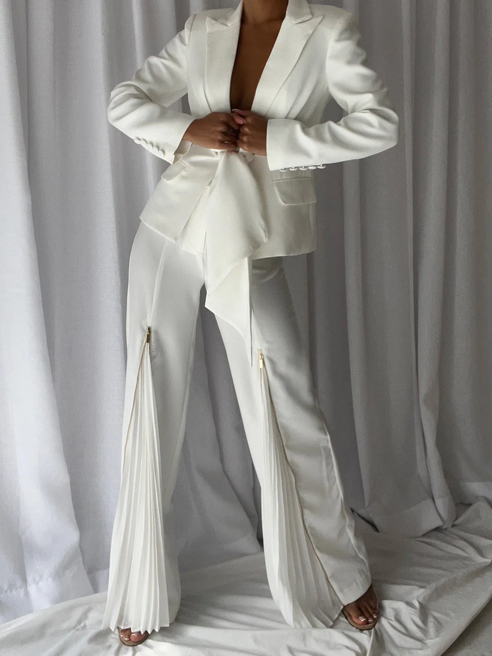 PENNY Blazer & Pants Set in White - Image 5
