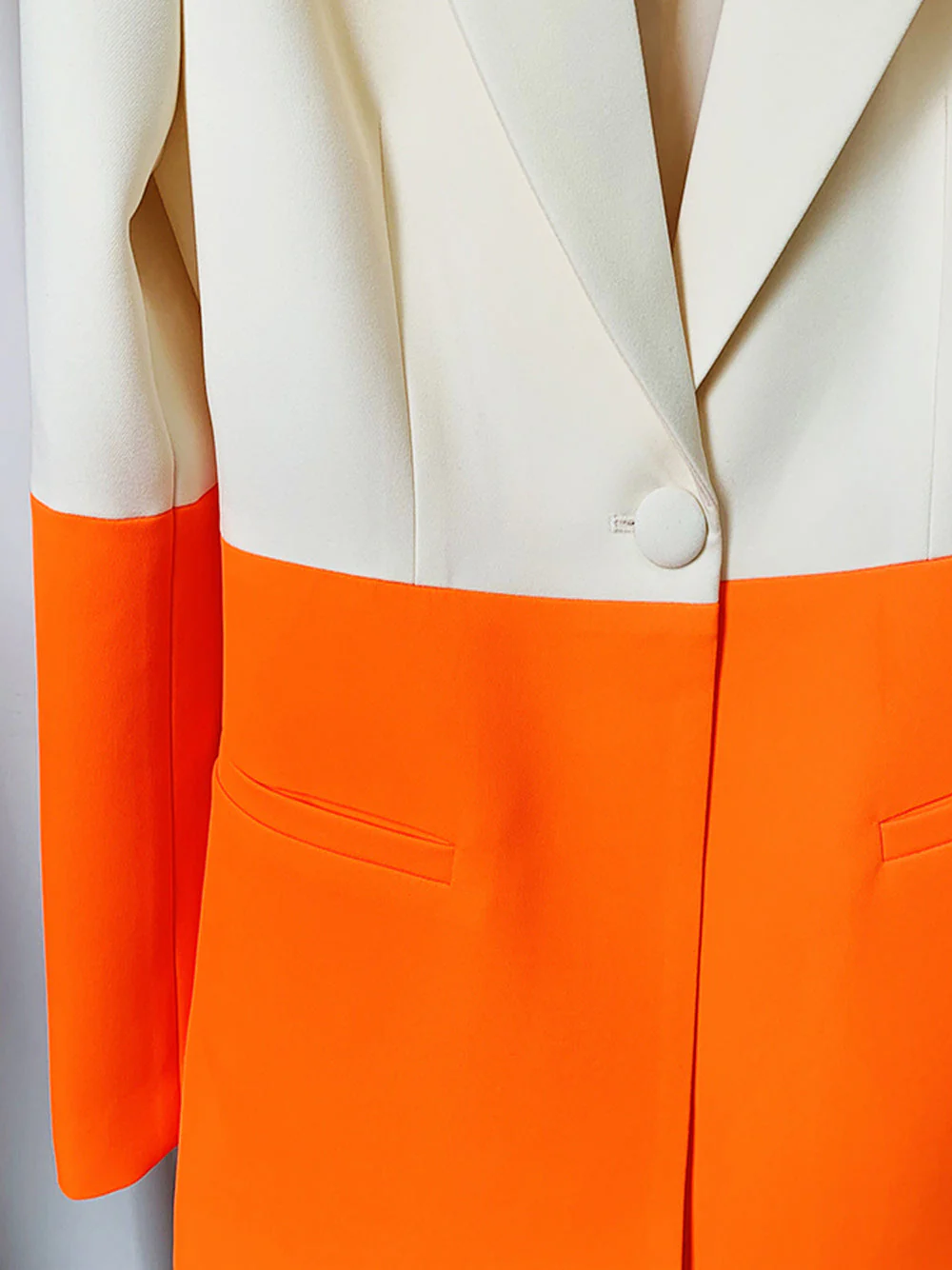 PETELE Blazer & Pants Set In Orange - Image 9
