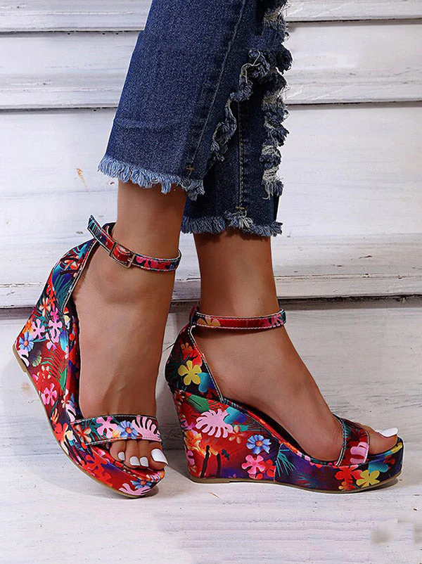 Printed Tropical Style Platform Sandals - Image 4
