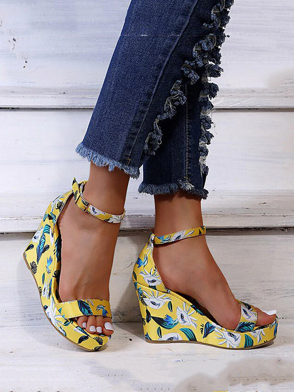 Printed Tropical Style Platform Sandals - Image 9