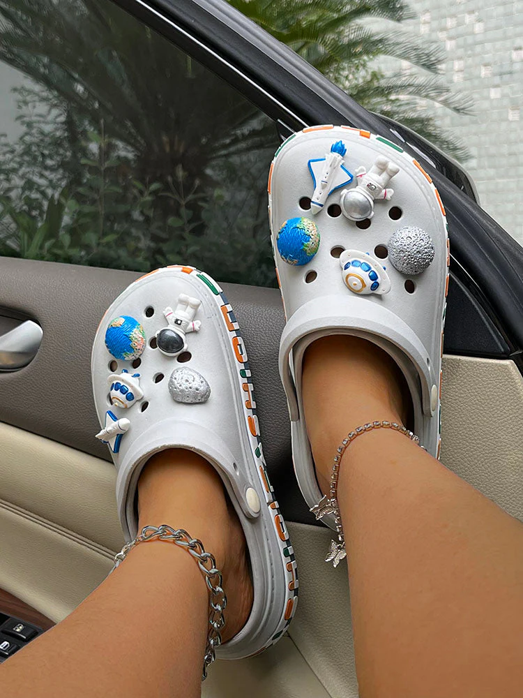 Spaceman Holey Slippers - Image 9