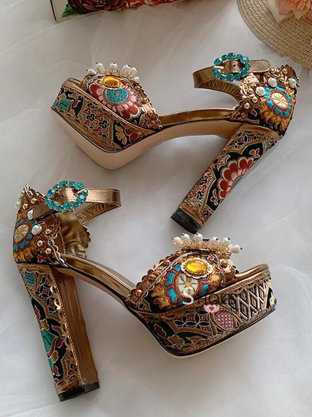 SPANISH MAGIC Block-Heel Sandals - Image 7