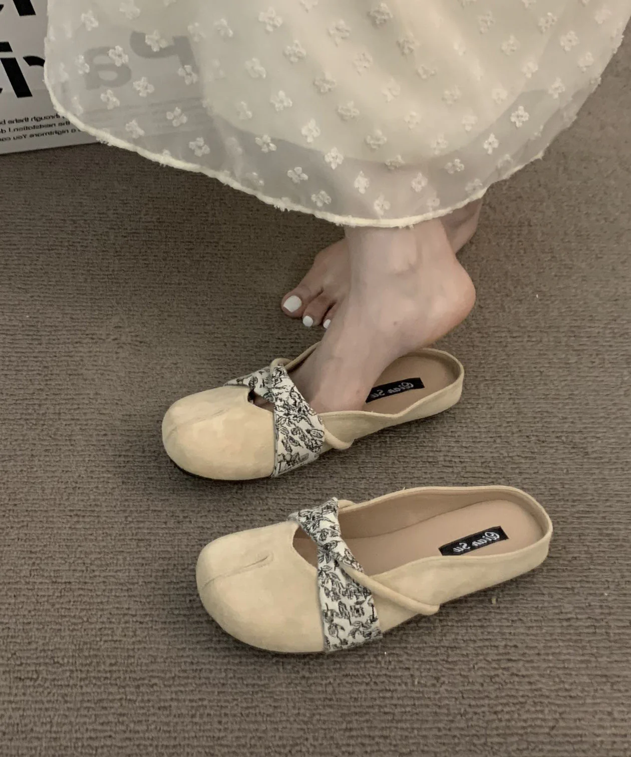 Splicing Chic Suede Boutique Slide Yellow Sandals - Image 2