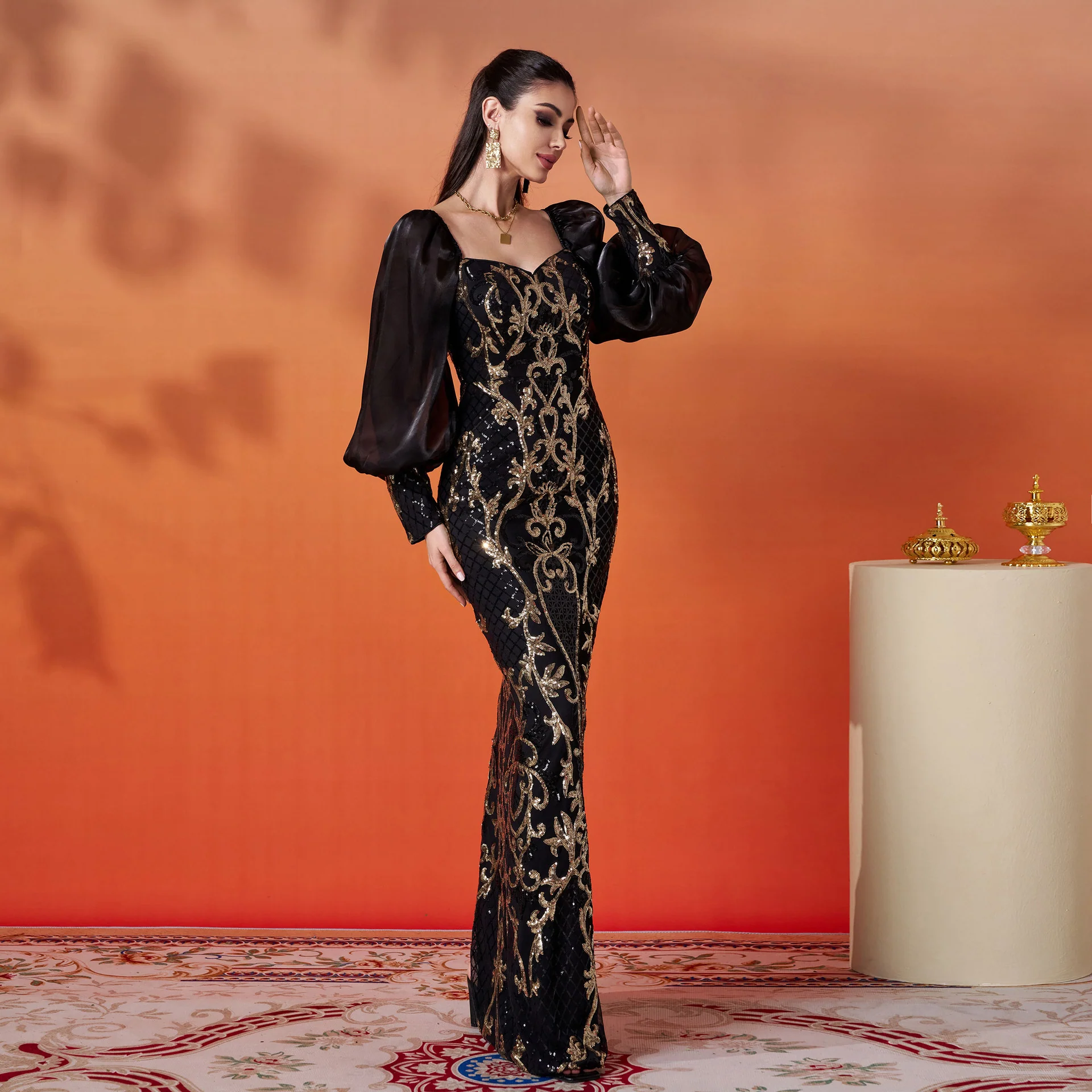 Square neck hip-hugging sequined banquet evening dress - Image 3