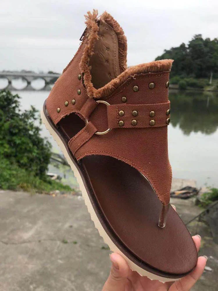 Star Print Studded Sandals - Image 17