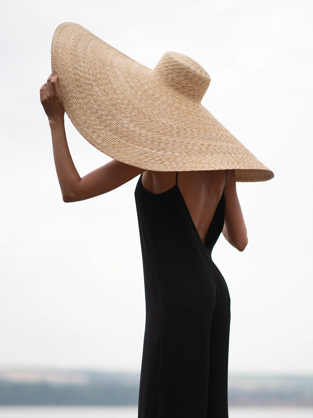 THERESA Oversized Straw-Hat - Image 17