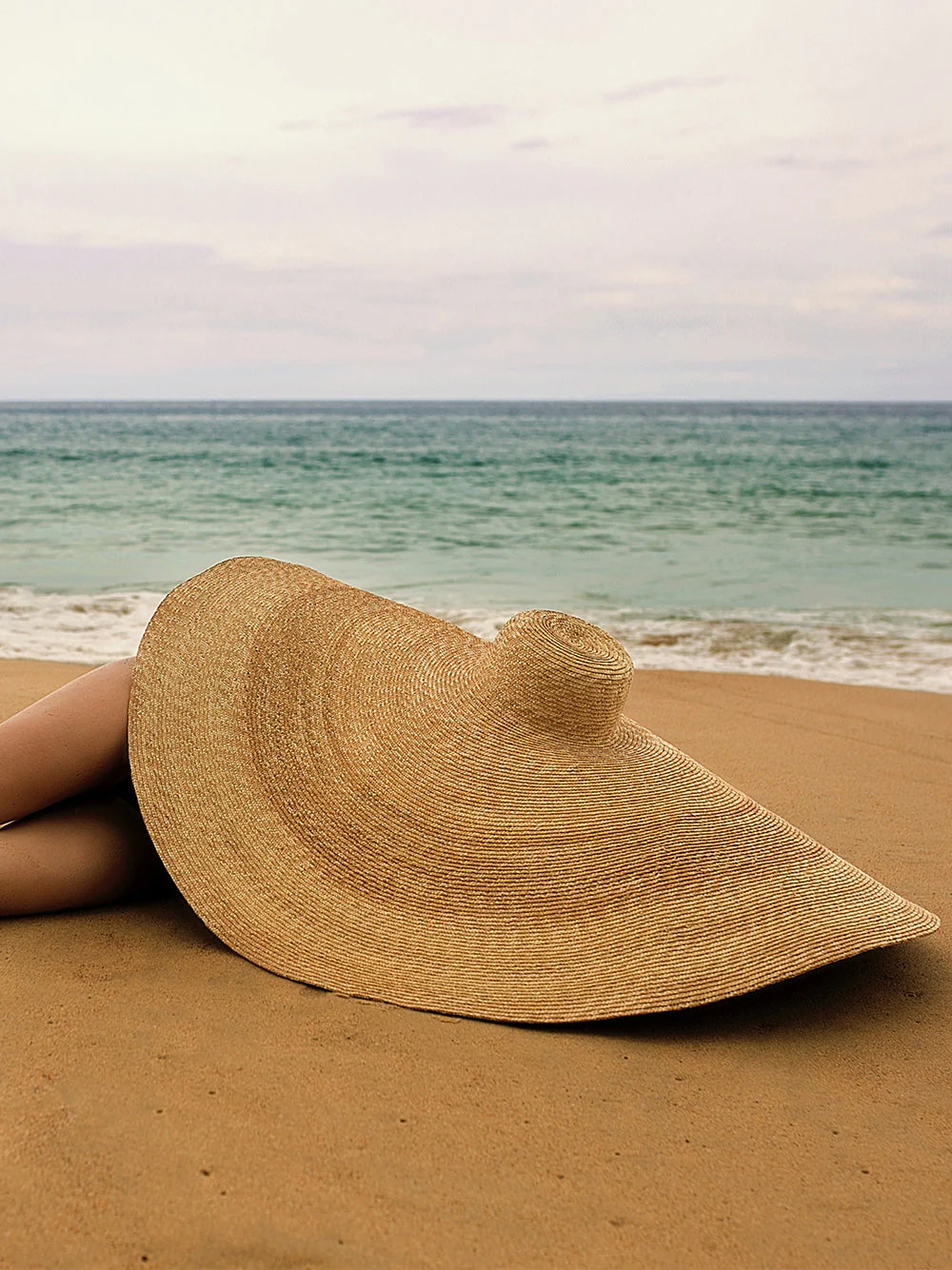 THERESA Oversized Straw-Hat - Image 4