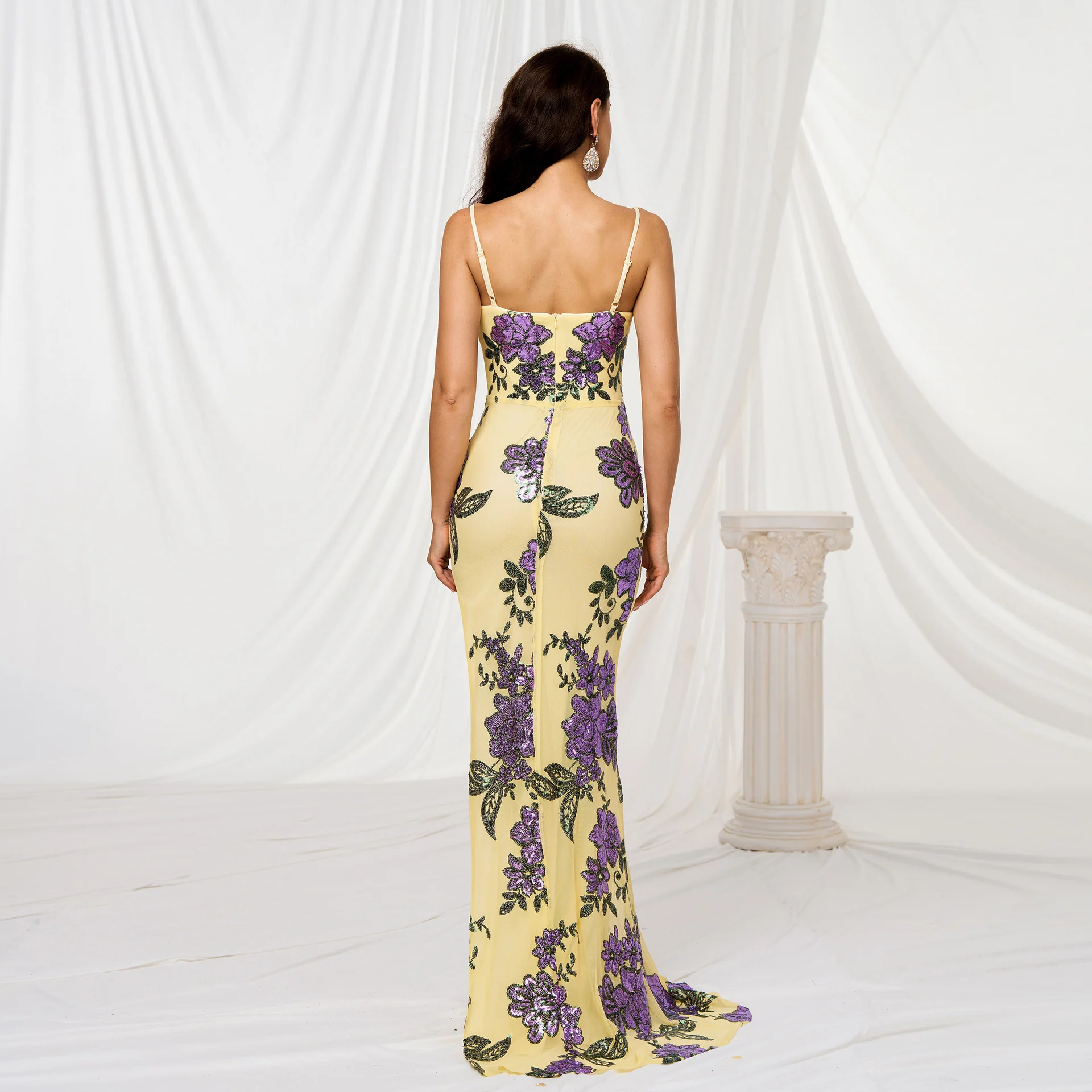 V-neck hip-hugging sequined banquet slit evening dress - Image 5