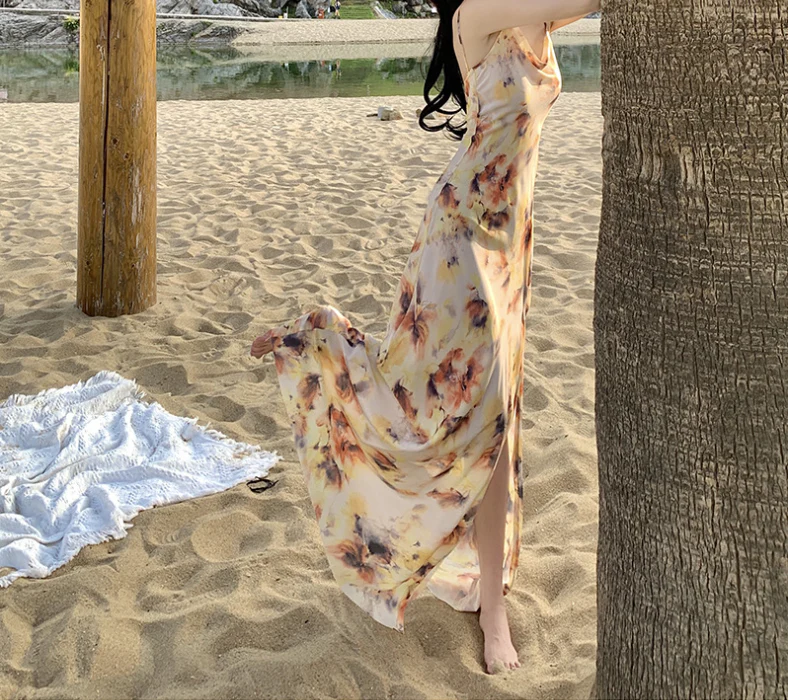 Vintage Print Halter Neck Fishtail Trim Sleeveless Maxi Dress - Apricot - Image 4